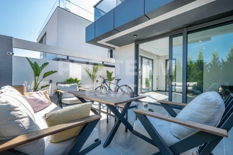 Продажа виллы  в Муратпаше, Анталье, Турция 5 комн., 300м2, №191910 – фото 5