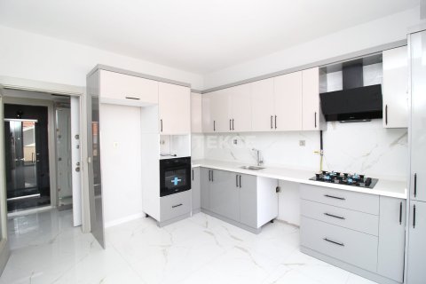 Apartment for sale  in Gemlik, Bursa, Turkey, 3 bedrooms, 192m2, No. 184396 – photo 11