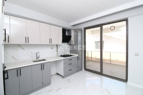 Apartment for sale  in Gemlik, Bursa, Turkey, 3 bedrooms, 205m2, No. 184397 – photo 12
