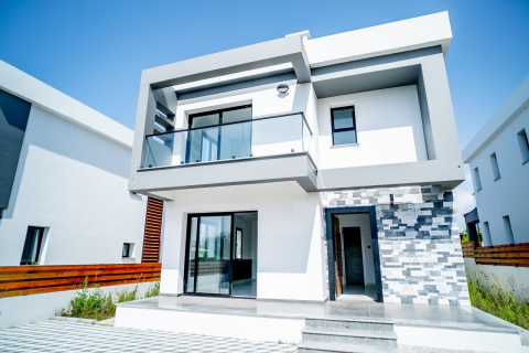 Продажа виллы  в Алсанджаке, Гирне, Северный Кипр 4 комн., 267м2, №211159 – фото 1