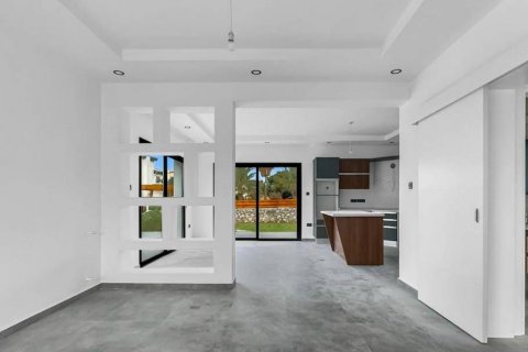 Продажа виллы  в Алсанджаке, Гирне, Северный Кипр 4 комн., 267м2, №211159 – фото 8