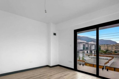 Продажа виллы  в Алсанджаке, Гирне, Северный Кипр 4 комн., 267м2, №211159 – фото 11