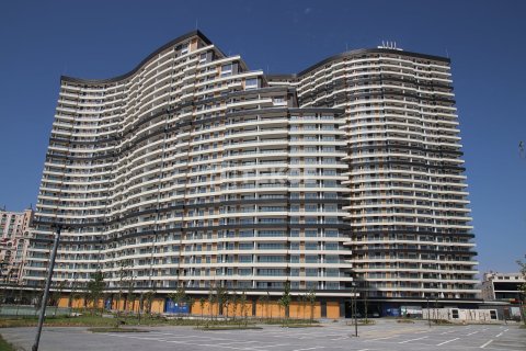 1+1 Apartment  in Bueyuekcekmece, Istanbul, Turkey No. 176729