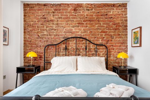 Продажа квартиры  в Бейоглу, Стамбуле, Турция 2+1, 100м2, №182709 – фото 13