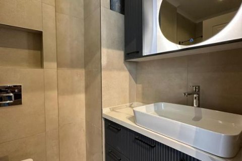 Продажа квартиры  в Стамбуле, Турция 9 комн., 200м2, №186491 – фото 24