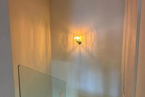 Продажа квартиры  в Стамбуле, Турция 9 комн., 200м2, №186491 – фото 10