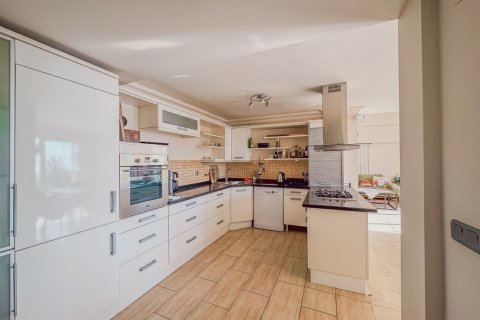 Продажа виллы  в Аланье, Анталье, Турция 5 комн., 270м2, №206516 – фото 18