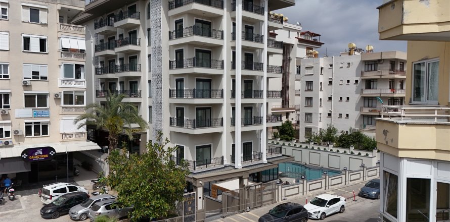 1+1 Apartment  in Alanya, Antalya, Turkey No. 175385