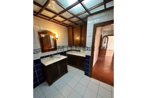 Apartment for sale  in Kadikoy, Istanbul, Turkey, 3 bedrooms, 220m2, No. 186899 – photo 7