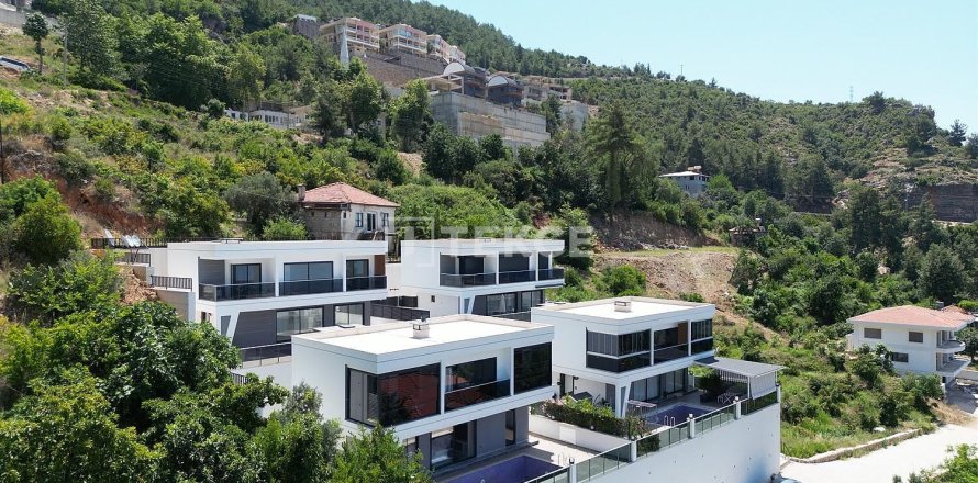 3+1 Villa  i Alanya, Antalya, Tyrkiet Nr. 176122