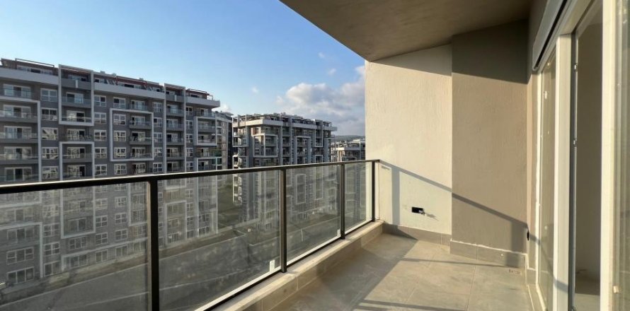 آپارتمان در  Avsallar ، ترکیه 2 خوابه ، 70 متر مربع.  شماره 178261