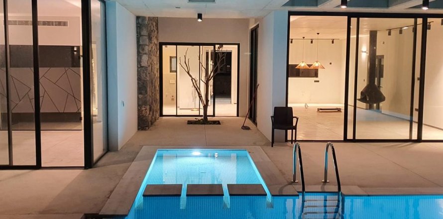 4+1 Villa i Girne, Nr. 191059