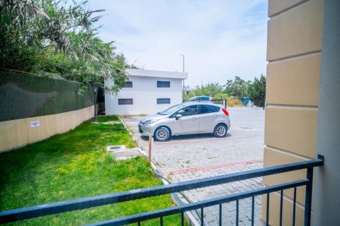 Продажа квартиры  в Гирне, Северный Кипр 3+1, 100м2, №191056 – фото 10