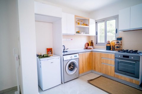 Продажа квартиры  в Гирне, Северный Кипр 3+1, 100м2, №191056 – фото 15