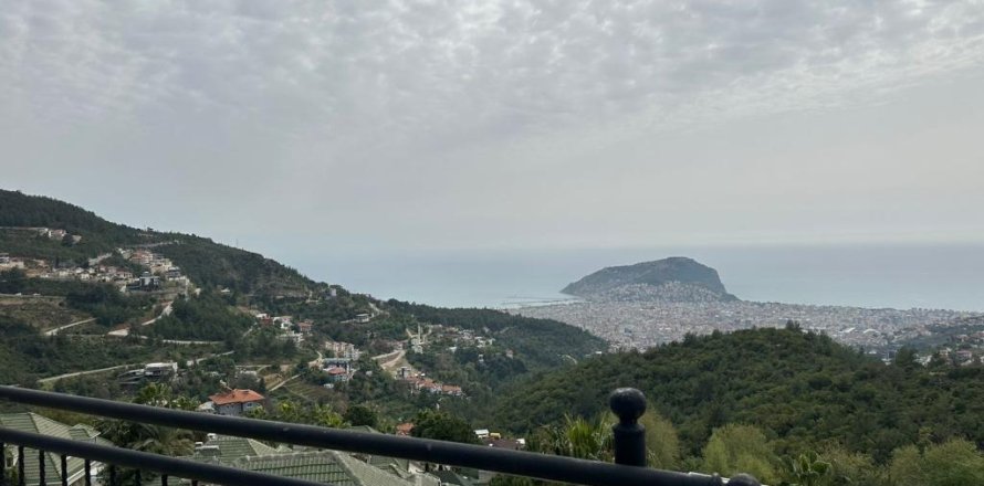 Квартира  5-х ком. в Аланье, Анталья, Турция №166307