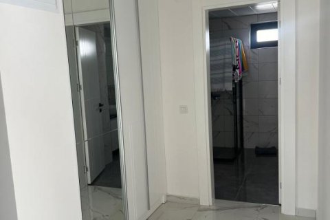 شقة في  Mahmutlar 70 متر مربع . ر قم 175647 - 7