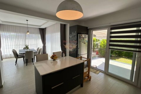 Продажа виллы  в Фамагусте, Северный Кипр 4+1, 250м2, №187984 – фото 22