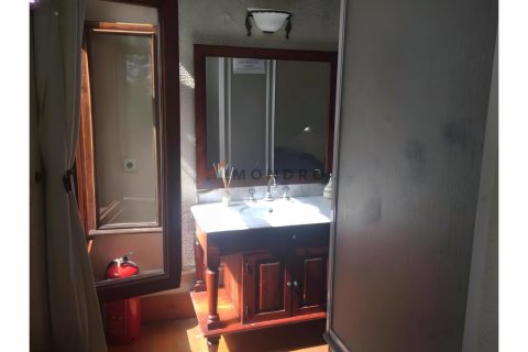 Продажа виллы  в Адаларе, Стамбуле, Турция 5+1, 250м2, №176216 – фото 21