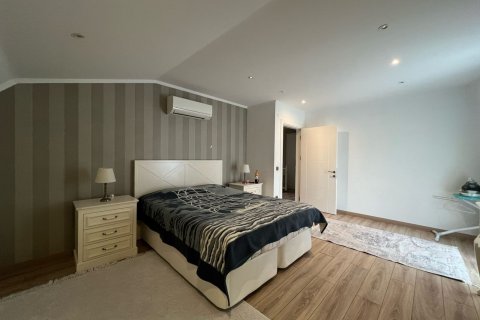 Продажа квартиры  в Оба, Анталье, Турция 5 комн., 200м2, №186643 – фото 21