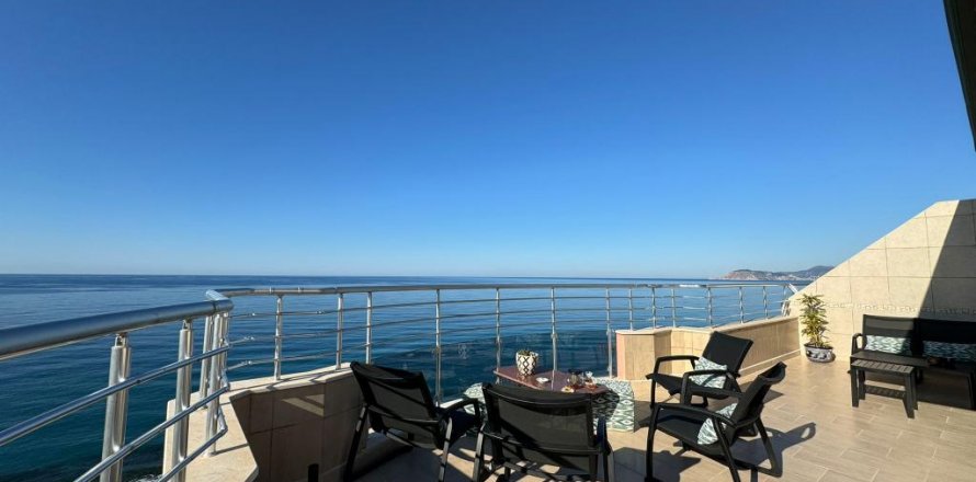 Квартира  4-х ком. в Махмутларе, Анталья, Турция №194092