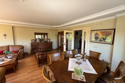 Продажа квартиры  в Анталье, Турция 5 комн., 220м2, №188646 – фото 19