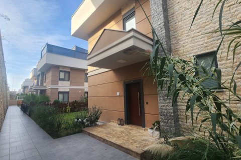 Продажа квартиры  в Аланье, Анталье, Турция 5 комн., 220м2, №194292 – фото 2