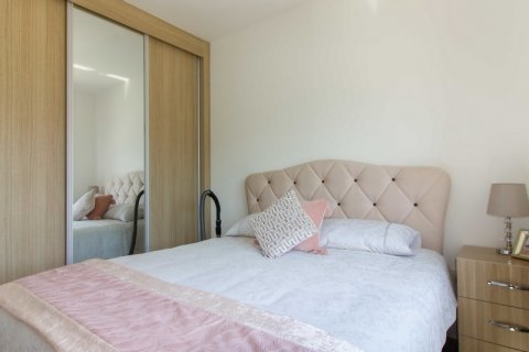 Продажа квартиры  в Гирне, Северный Кипр 2+1, 100м2, №190937 – фото 13