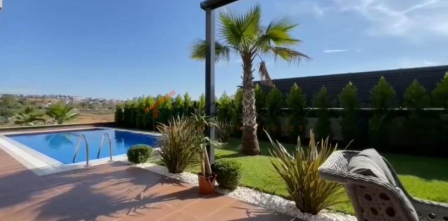 Вилла  7+1 в Бейликдюзю, Стамбул, Турция №183954