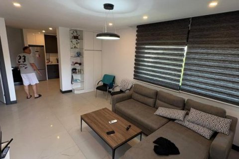 Продажа квартиры  в Кестеле, Анталье, Турция 4 комн., 125м2, №193210 – фото 1