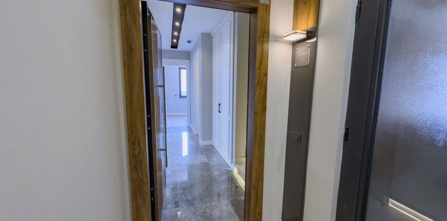 Квартира в Balkan Tower 3+1, Махмутлар, Анталья, Турция №164687