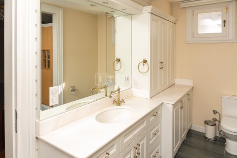 Villa for sale  in Istanbul, Turkey, 7 bedrooms, 544m2, No. 192494 – photo 10