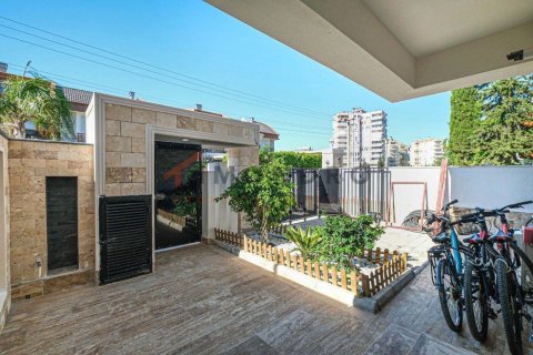 Villa  4+1  Antalya, Türkiye №193073 - 1