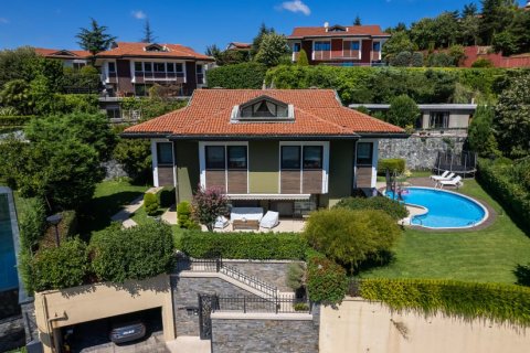 فيلا في  Istanbul 5 غرفة نوم ، 550 متر مربع . ر قم 184674 - 1
