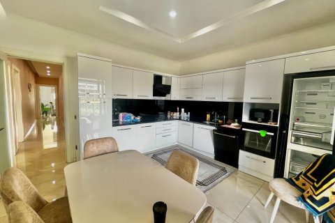 Продажа квартиры  в Оба, Анталье, Турция 4 комн., 172м2, №194150 – фото 2