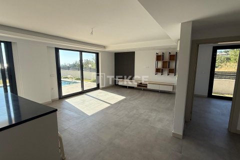 Villa  4+1  Kuşadası, Aydın, Türkiye №194104 - 10