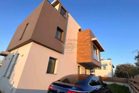 Продажа виллы  в Гирне, Северный Кипр 3+1, 180м2, №187935 – фото 1