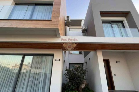 Продажа виллы  в Гирне, Северный Кипр 3+1, 180м2, №187935 – фото 2