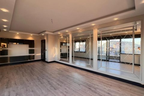 Продажа квартиры  в Аланье, Анталье, Турция 4 комн., 180м2, №193340 – фото 1