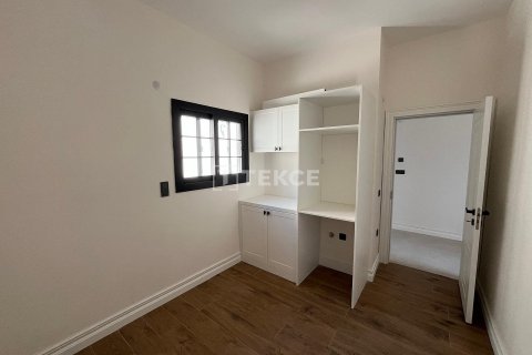 Villa  3+1  Kuşadası, Aydın, Türkiye №170667 - 19