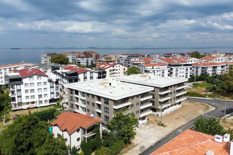 Продажа квартиры в Чинарджике, Ялове, Турция 2+1, 90м2, №187354 – фото 1