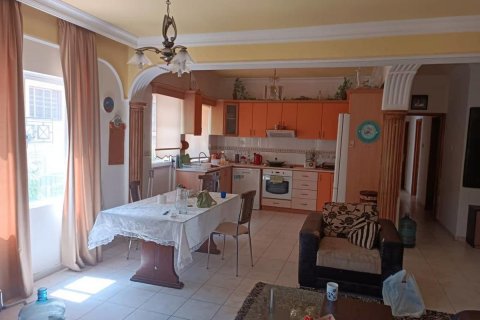 Apartment for sale in Girne, Northern Cyprus, 3 bedrooms, 120m2, No. 190948 – photo 5