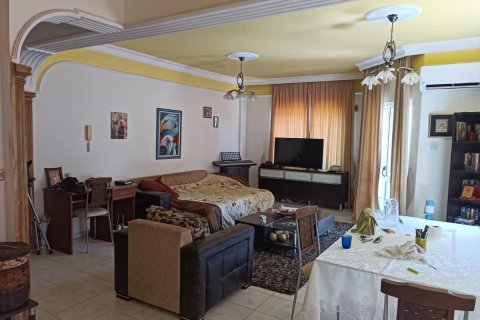 Apartment for sale in Girne, Northern Cyprus, 3 bedrooms, 120m2, No. 190948 – photo 3