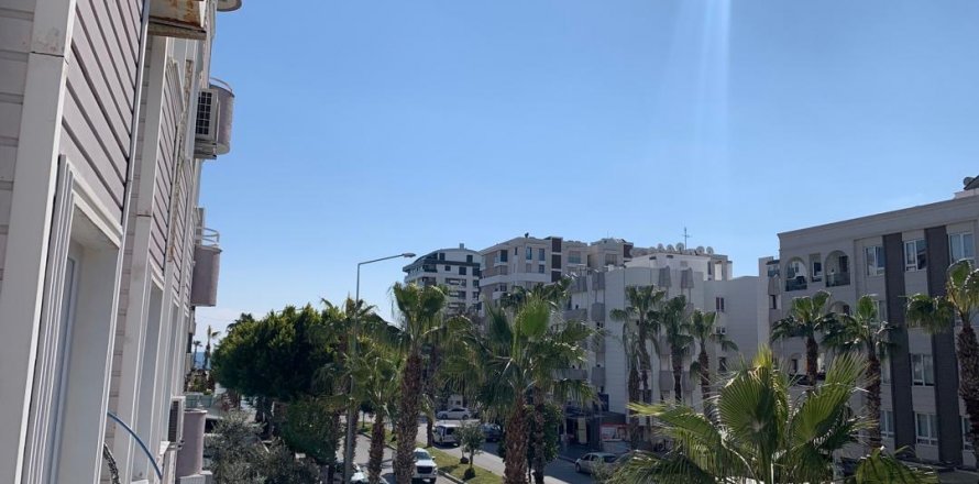 3+1 Apartment  in Antalya, Turkey No. 191786