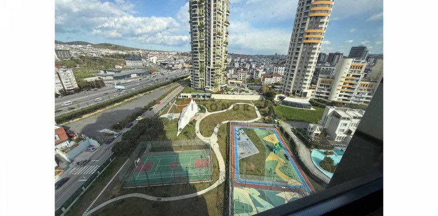 Daire  3+1  Ümraniye, İstanbul, Türkiye №192371