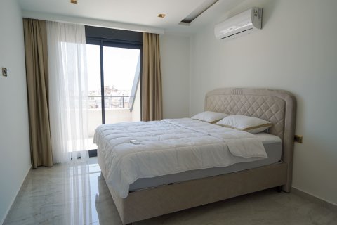 پنت هاس در  Alanya ، امارات متحده عربی 4 خوابه ، 120 متر مربع.  شماره 184388 - 21