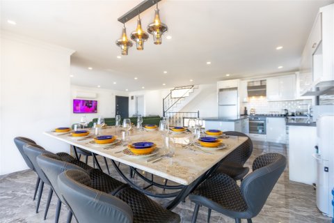 Продажа виллы  в Анталье, Турция 6 комн., 333м2, №188656 – фото 28