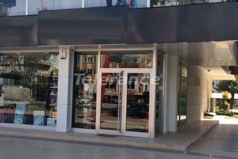 Продажа коммерческой недвижимости  в Анталье, Турция, 263м2, №192960 – фото 1
