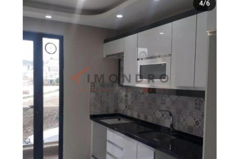 Продажа квартиры  в Бююкчекмедже, Стамбуле, Турция 2+1, 100м2, №186948 – фото 14