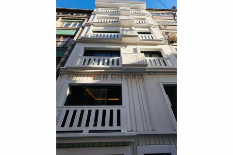 Apartment for sale  in Sisli, Istanbul, Turkey, 4 bedrooms, 160m2, No. 192910 – photo 1