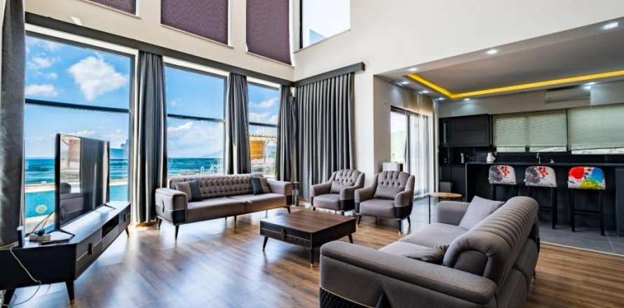 Вилла  7-х ком. в Газипаше, Анталья, Турция №193995